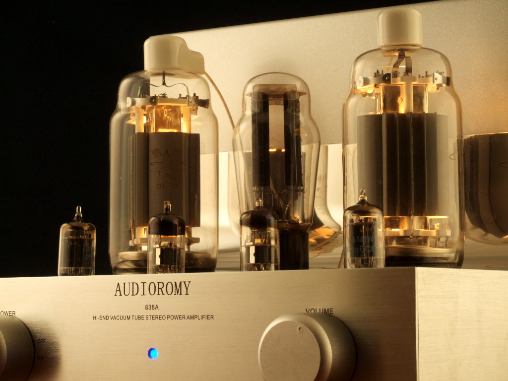 Audioromy 813