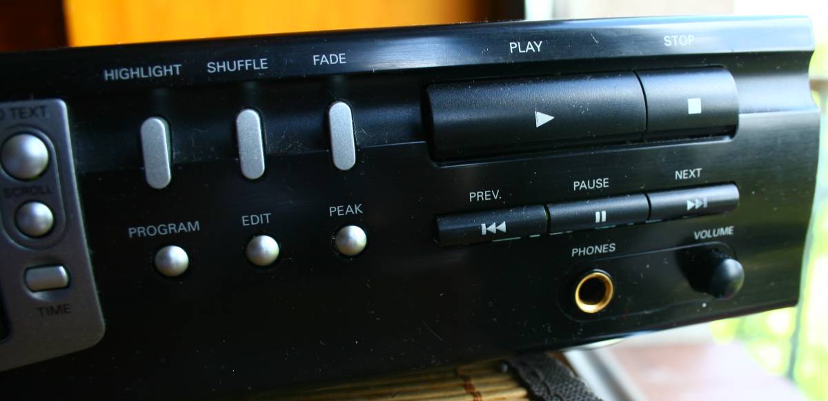 Philips CD753