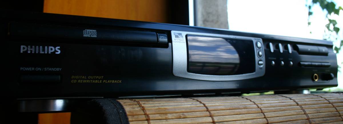 Philips CD753